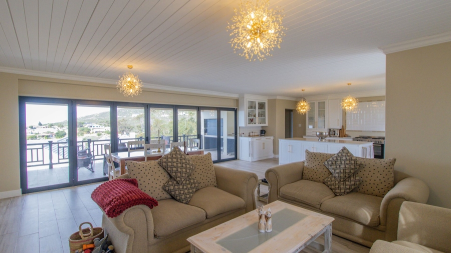 3 Bedroom Property for Sale in Britannica Heights Western Cape
